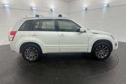 2016 Suzuki
Grand Vitara Sport