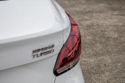 2023 MG MG5 Essence MY23 Dover White