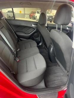 2017 Kia
Cerato S