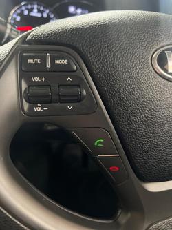 2017 Kia
Cerato S