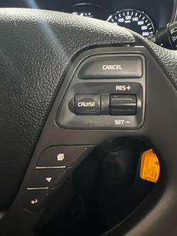 2017 Kia
Cerato S