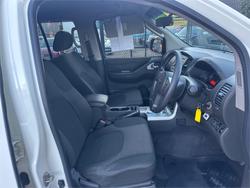 2012 NISSAN
NAVARA ST (4x4)
