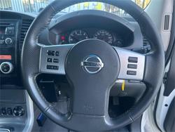 2012 NISSAN
NAVARA ST (4x4)