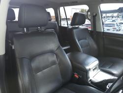 2017 Toyota
Landcruiser VX
