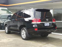2017 Toyota
Landcruiser VX