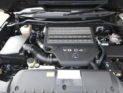 2017 Toyota
Landcruiser VX