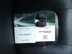 2017 Toyota
Landcruiser VX