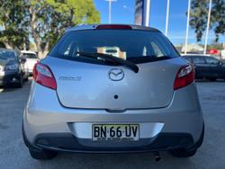 2009 Mazda
2 Neo