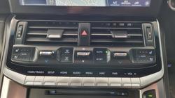 2022 Toyota
Landcruiser VX