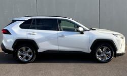 2019 Toyota
RAV4 GXL