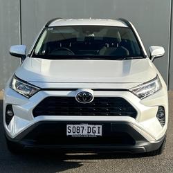 2019 Toyota
RAV4 GXL