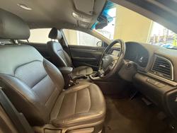 2017 Hyundai
                Elantra Elite
