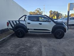 2017 Nissan
Navara ST-X N-SPORT Black Edition