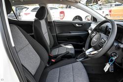 2025 Kia
                Stonic S