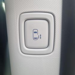 2025 Hyundai
STARIA Highlander