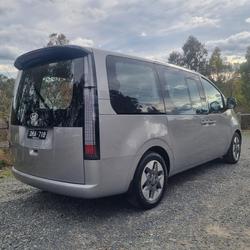 2025 Hyundai
STARIA Highlander