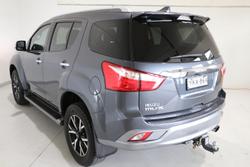 2021 Isuzu
MU-X LS-T