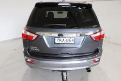 2021 Isuzu
MU-X LS-T
