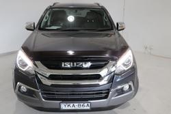 2021 Isuzu
MU-X LS-T