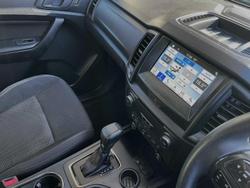 2019 Ford
Everest Ambiente
