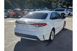 2022 Toyota
Corolla Ascent Sport Hybrid