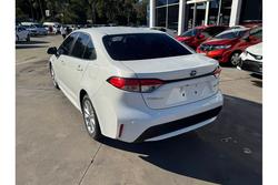 2022 Toyota
Corolla Ascent Sport Hybrid