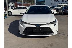 2022 Toyota
Corolla Ascent Sport Hybrid