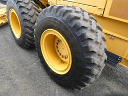 2017 John Deere 770Gp YELLOW