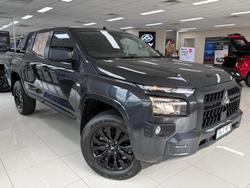 2024 Mitsubishi
Triton GLX-R