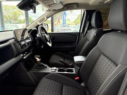 2024 Mitsubishi
Triton GLX-R