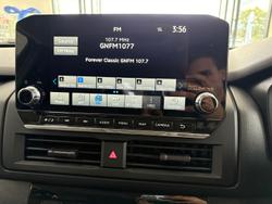 2024 Mitsubishi
Triton GLX-R