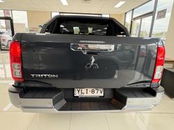 2024 Mitsubishi
Triton GLX-R