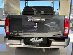 2024 Mitsubishi
Triton GLX+