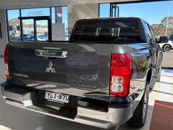 2024 Mitsubishi
Triton GLX+