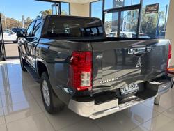 2024 Mitsubishi
Triton GLX+