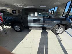 2024 Mitsubishi
Triton GLX+
