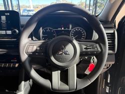 2024 Mitsubishi
Triton GLX+