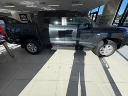 2024 Mitsubishi
Triton GLX+