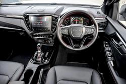 2024 Isuzu
D-MAX X-TERRAIN