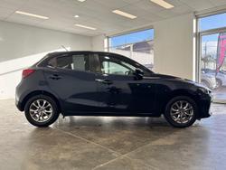 2020 Mazda
                2 G15 Pure