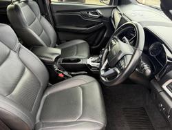 2021 Isuzu
D-MAX X-TERRAIN