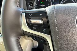 2020 Toyota
Landcruiser VX