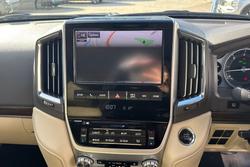2020 Toyota
Landcruiser VX