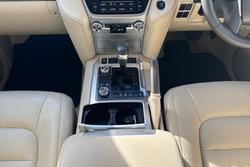 2020 Toyota
Landcruiser VX
