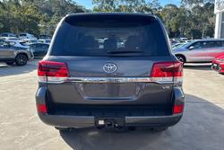 2020 Toyota
Landcruiser VX