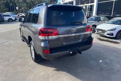 2020 Toyota
Landcruiser VX