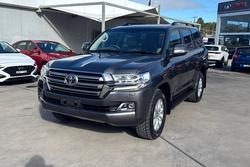 2020 Toyota
Landcruiser VX