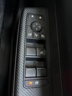 2023 Mitsubishi
Triton GLS