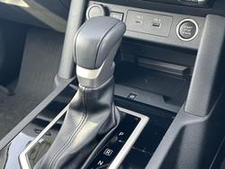 2023 Mitsubishi
Triton GLS