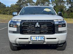 2023 Mitsubishi
Triton GLS